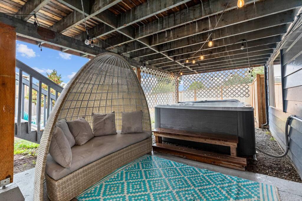 Pacific Nw Gem W/Hot-Tub 15 Minutes Airport. Apartment Auburn Ngoại thất bức ảnh