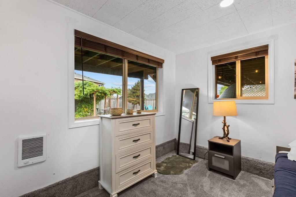 Pacific Nw Gem W/Hot-Tub 15 Minutes Airport. Apartment Auburn Ngoại thất bức ảnh